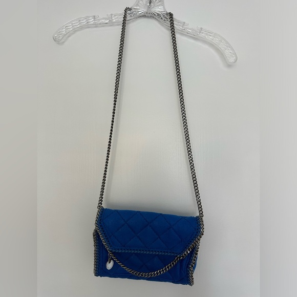 Stella McCartney Vegetarian Suede Quilted Chain-Link Crossbody Bag in Blue - Picture 5 of 16